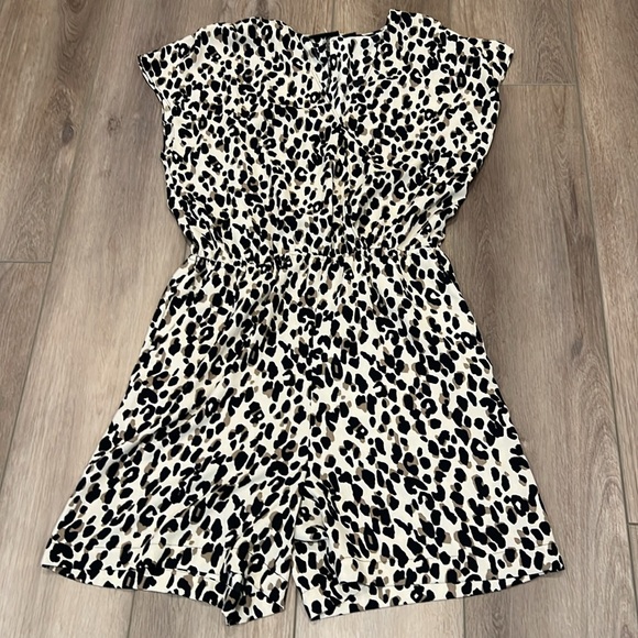 NWOT Halogen Women's Leopard Multi Playsuit Romper Short Sleeves Sz S - Picture 14 of 16